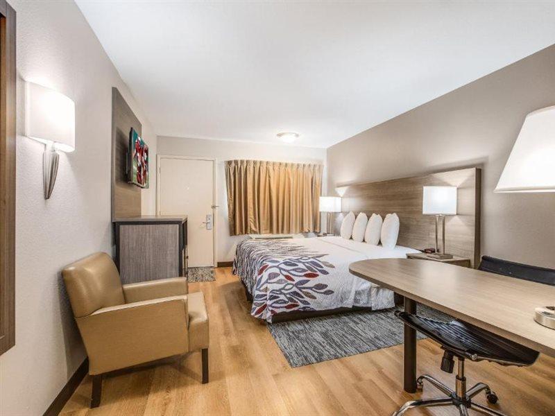 Red Roof Inn Lansing West - Msu Экстерьер фото