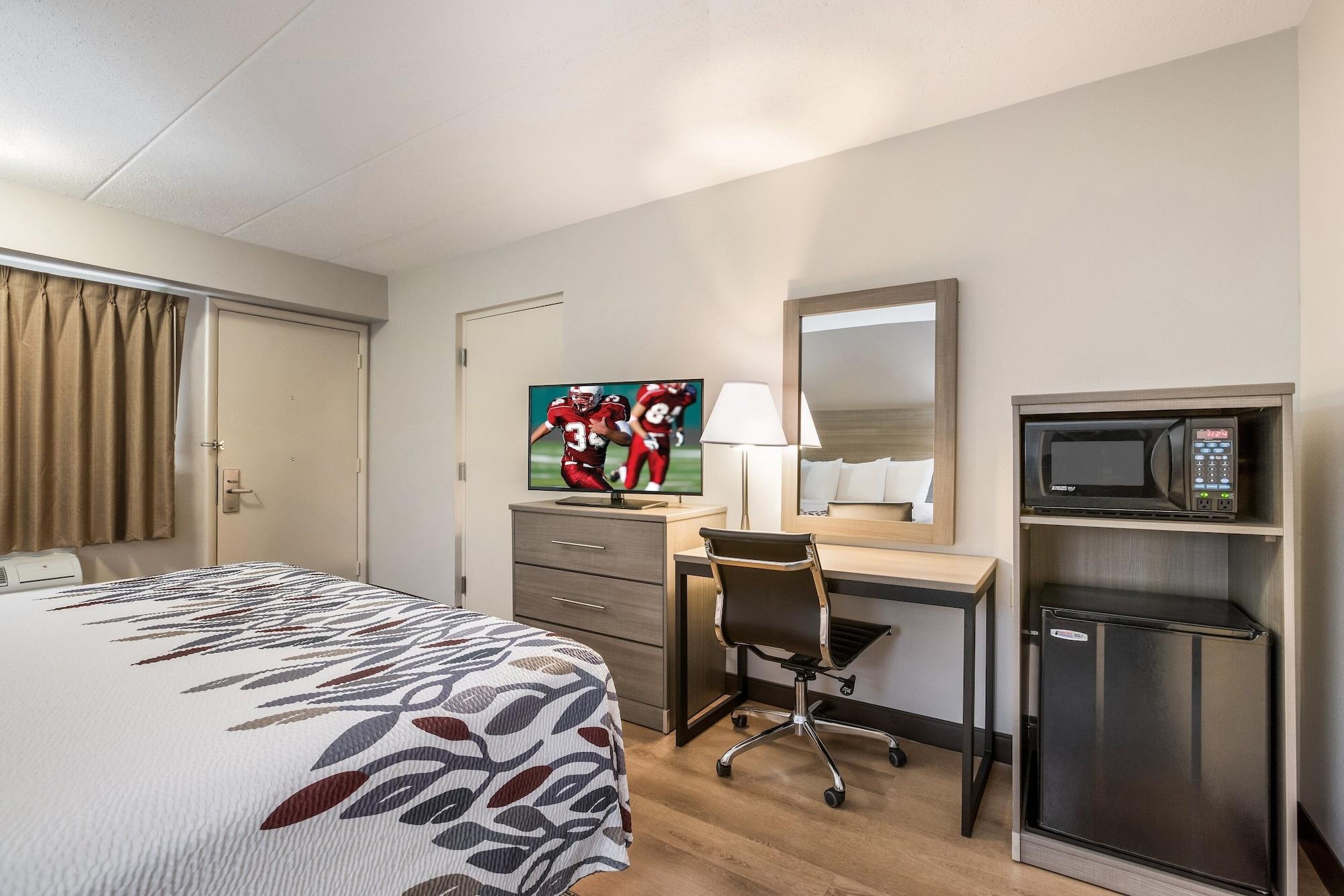 Red Roof Inn Lansing West - Msu Экстерьер фото