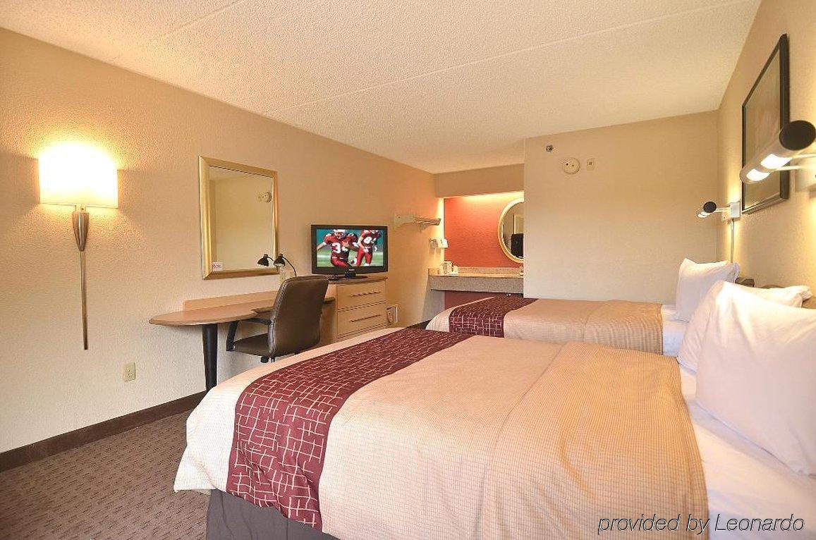 Red Roof Inn Lansing West - Msu Номер фото